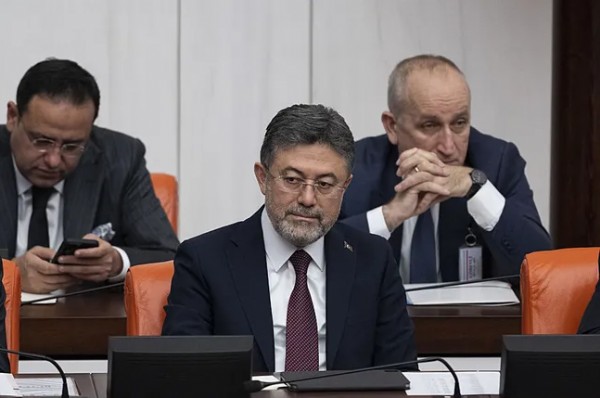 Bakan Yumaklı 2026'nın yol haritasını açıkladı: 'Dev yatırımları hizmete alıyoruz'